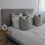 Kirra Beach Unit - Panoramic Gold Coast Beach View